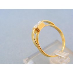 Jednoduchý zlatý dámsky prsteň žlté zlato kamienok VP56228Za