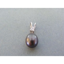 Strieborný prívesok ozdobený perlou zirkónom VIS128jvd