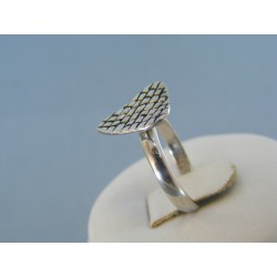 Strieborný dámsky prsteň vzorovaný DPS52349 925/1000 3.49g