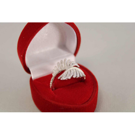 Strieborný dámsky prsteň zirkóny VPS54389 925/1000 3,89g