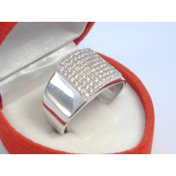Výrazný dámsky strieborný prsteň s kamienkami ródium VPS57419 925/1000 4,19 g