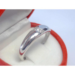Jednoduchý dámsky strieborný prsteň zirkóny ródium VPS62266 925/1000 2,66 g